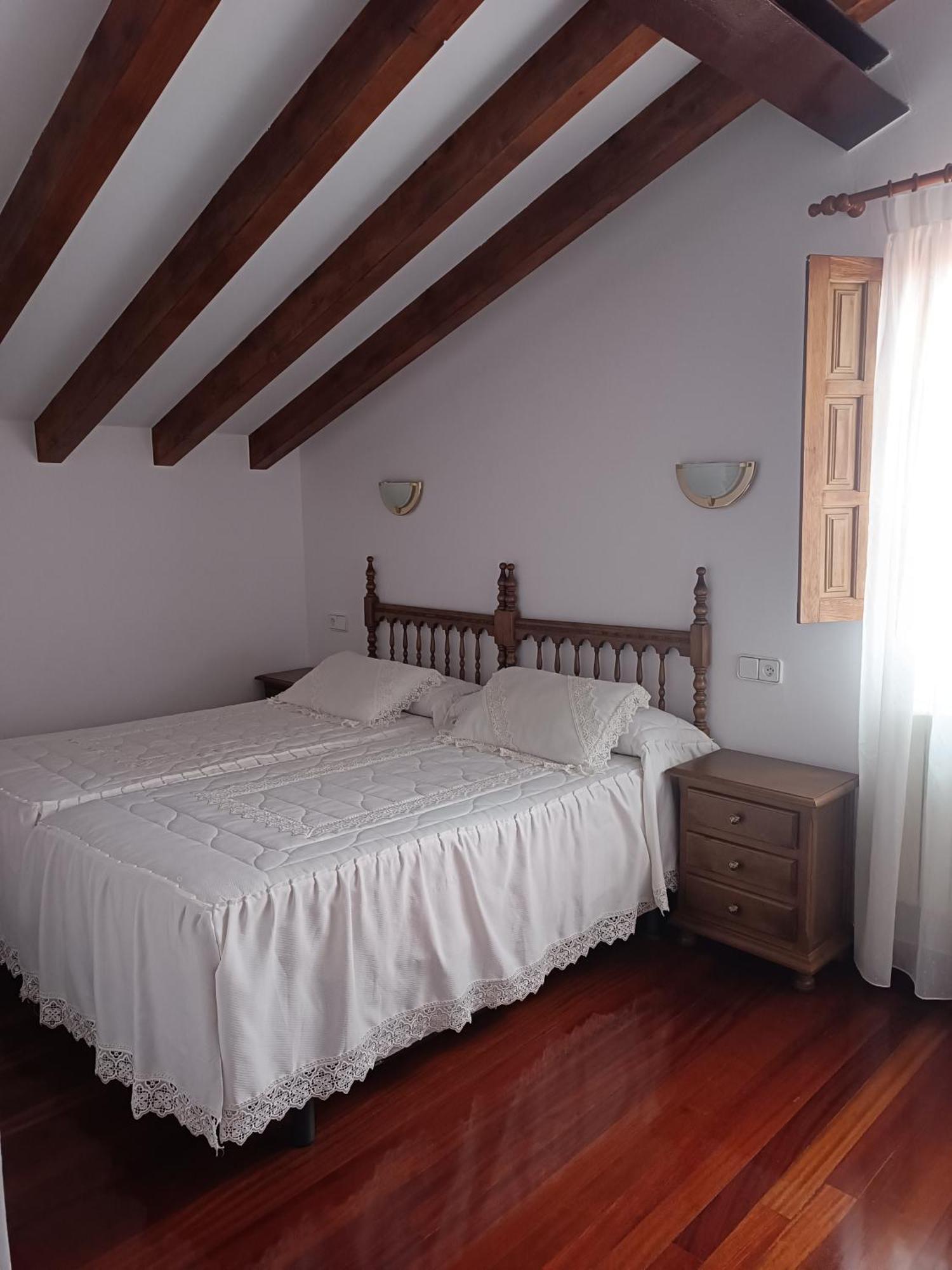 Montanes Hotel Santillana del Mar Exterior photo